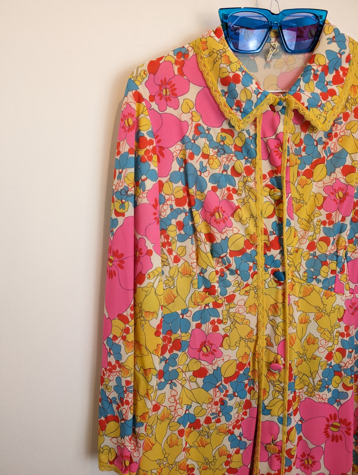 Italian vintage house jacket hot bright pink floral size 8 10 12